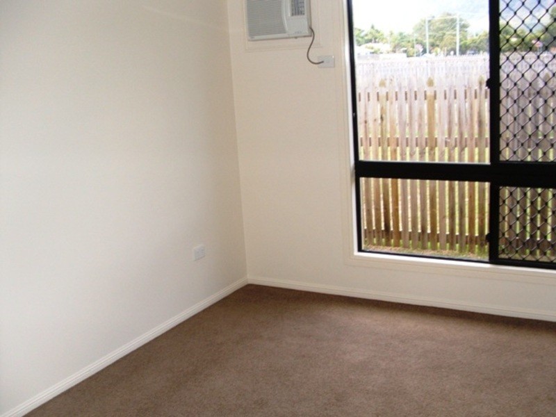 2/43  Santal Drive, Rasmussen QLD 4815