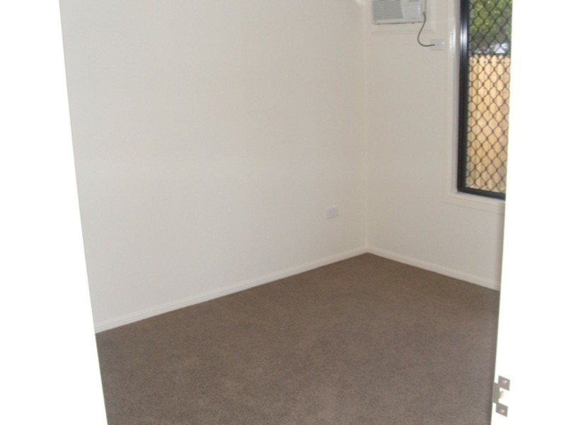 2/43  Santal Drive, Rasmussen QLD 4815