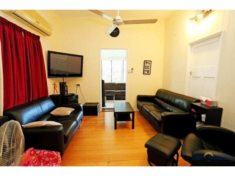 33 Norris Street, Hermit Park QLD 4812