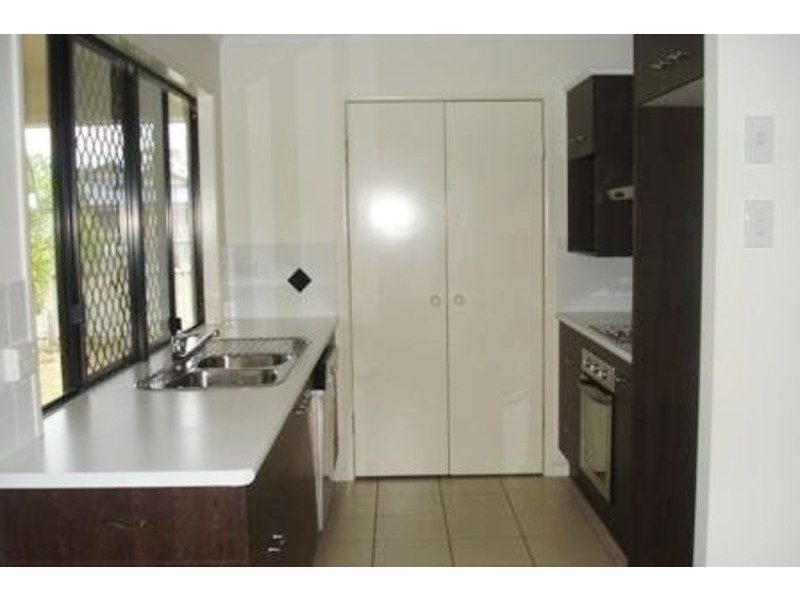 2 Shrike Court, Condon QLD 4815