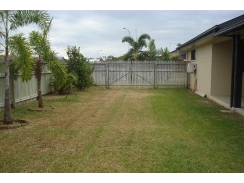 2 Shrike Court, Condon QLD 4815