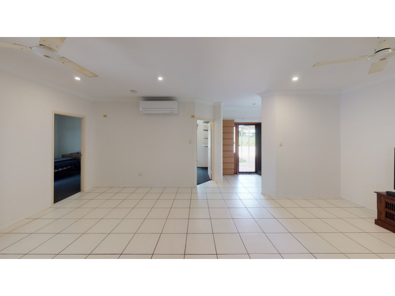 199 Greenwood Drive, Kirwan QLD 4817