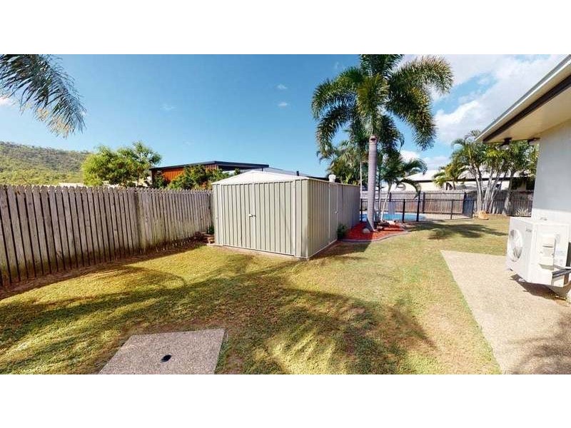 199 Greenwood Drive, Kirwan QLD 4817