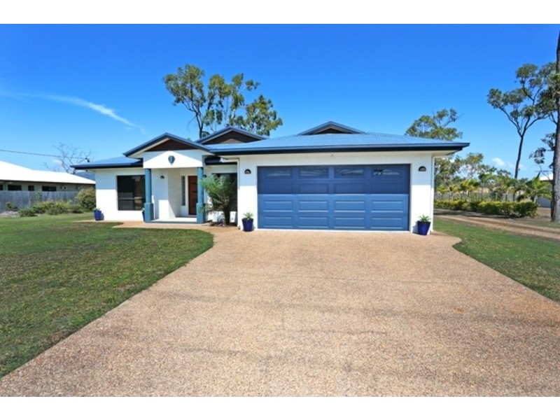 33 Dartmoor Drive, Kelso QLD 4815