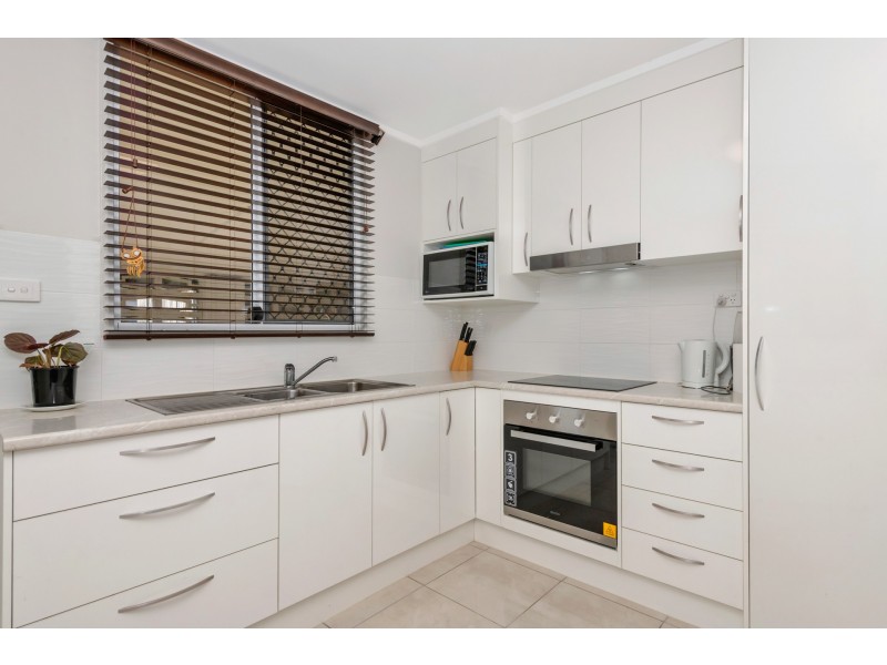 2 Wandella Street, Cranbrook QLD 4814