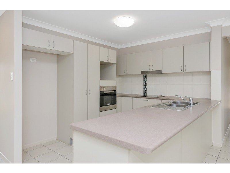 30 Aintree Avenue, Mount Low QLD 4818