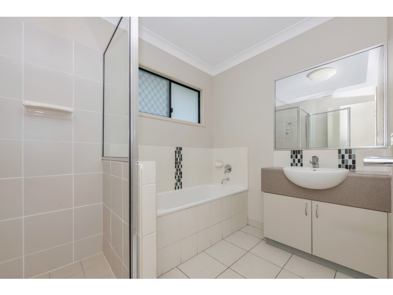 30 Aintree Avenue, Mount Low QLD 4818