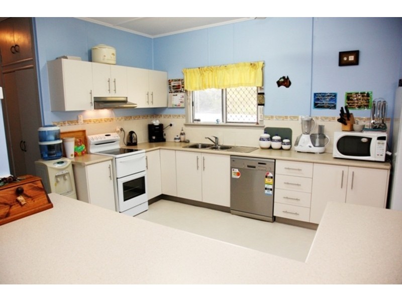 9 Werona Street, Mundingburra QLD 4812