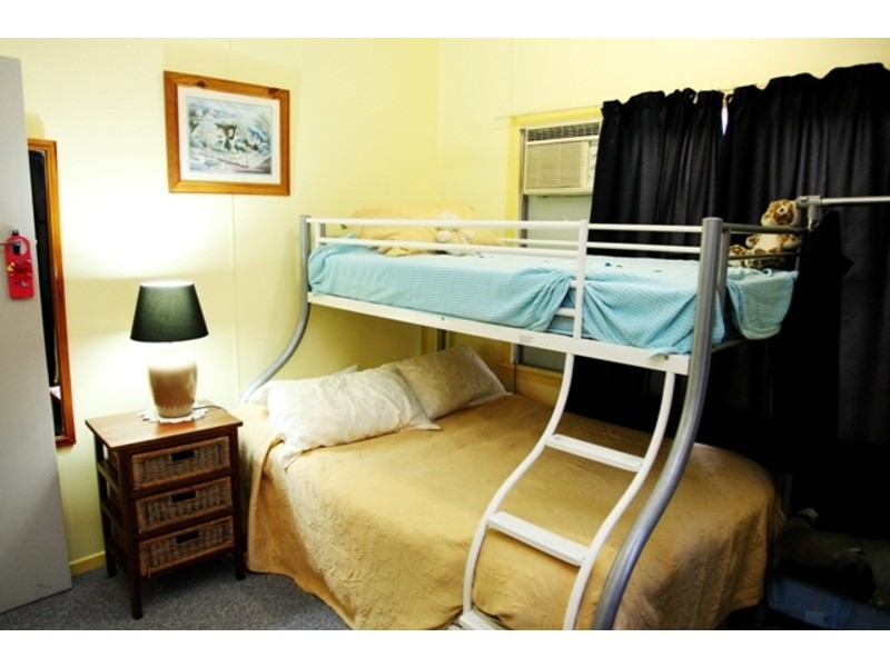 9 Werona Street, Mundingburra QLD 4812