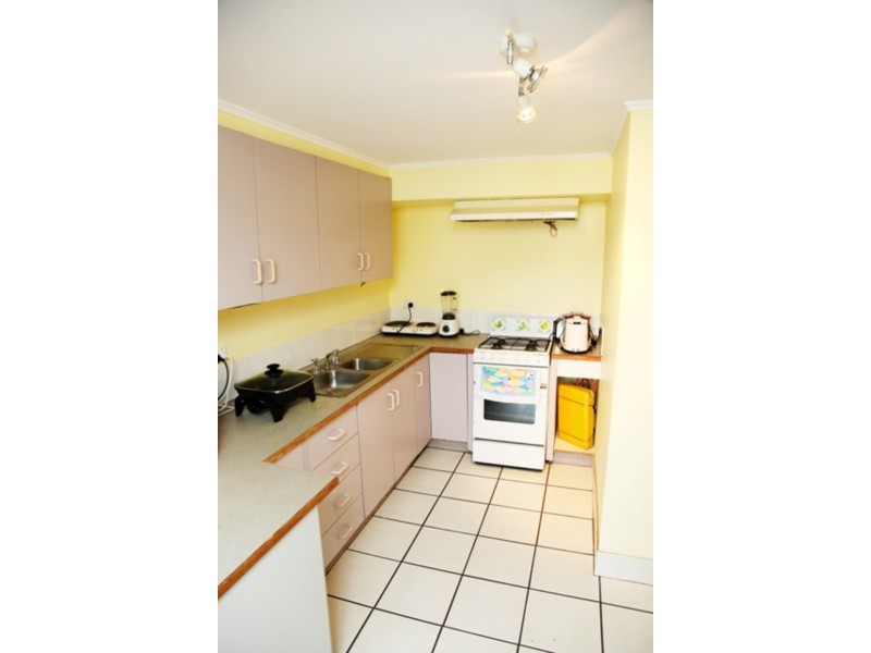 9 Werona Street, Mundingburra QLD 4812