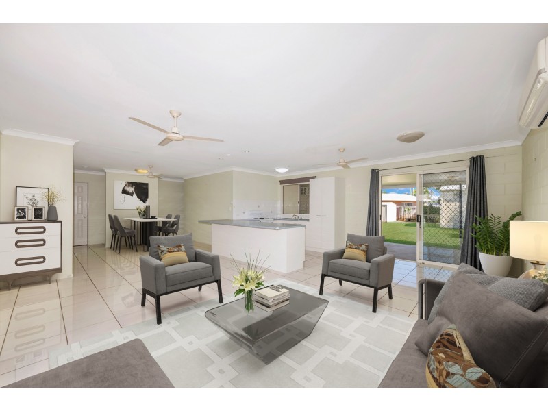 15 Leila Avenue, Rasmussen QLD 4815