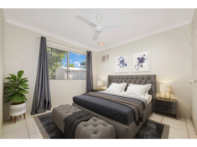 15 Leila Avenue, Rasmussen QLD 4815