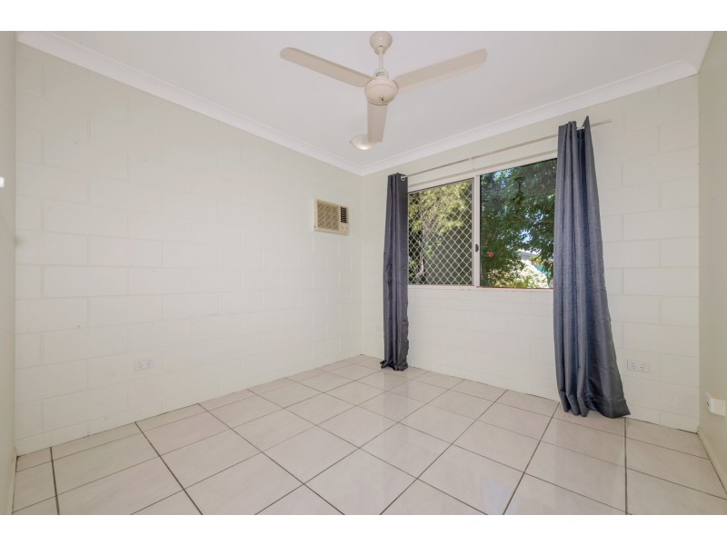 15 Leila Avenue, Rasmussen QLD 4815