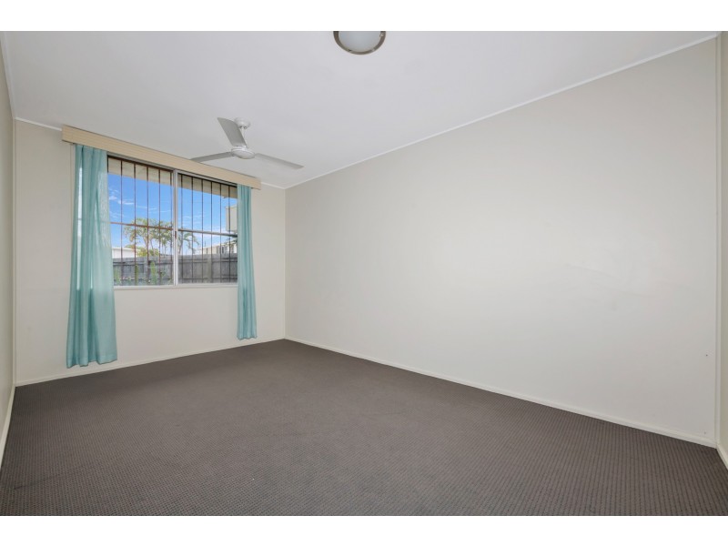 1-2/26 Wandella Crescent, Cranbrook QLD 4814