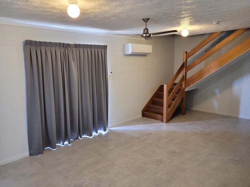 1/20 Carr Street, Hermit Park QLD 4812