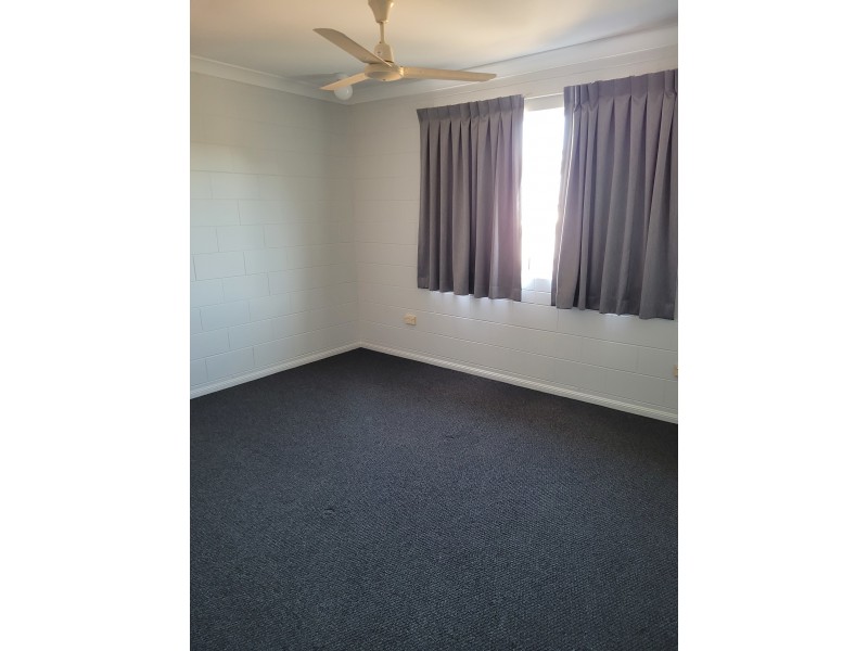 1/20 Carr Street, Hermit Park QLD 4812