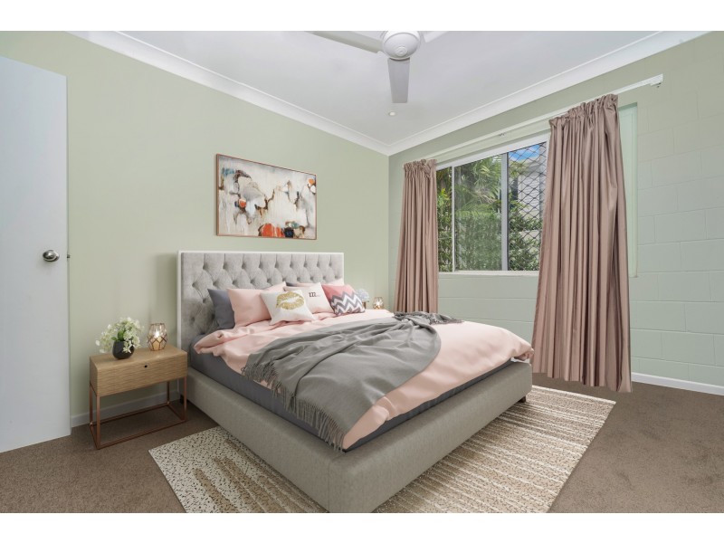 2/25 Clayton Street, Hermit Park QLD 4812