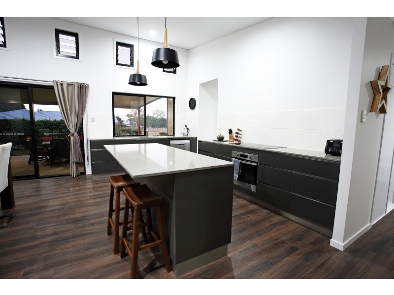 187 Williams Road, Alligator Creek QLD 4816