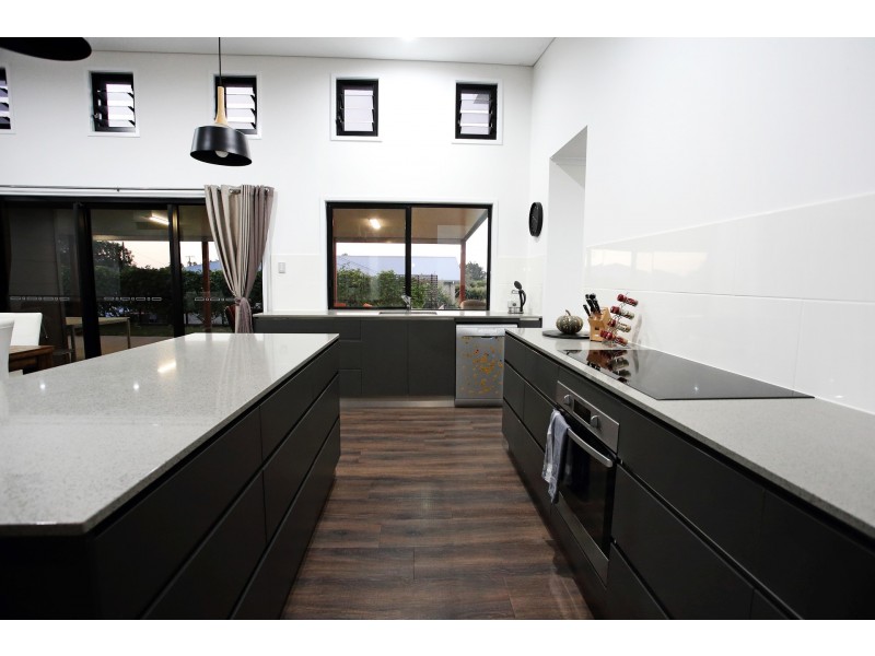 187 Williams Road, Alligator Creek QLD 4816