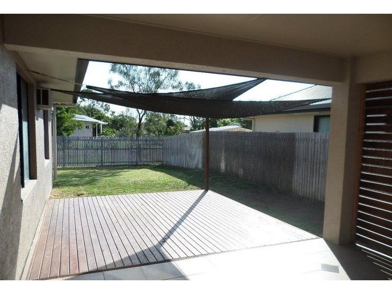 21 Firetail Pocket, Kelso QLD 4815