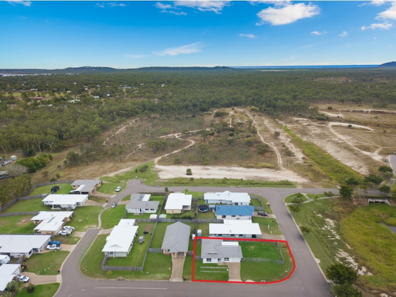 39 Limerick Way, Mount Low QLD 4818