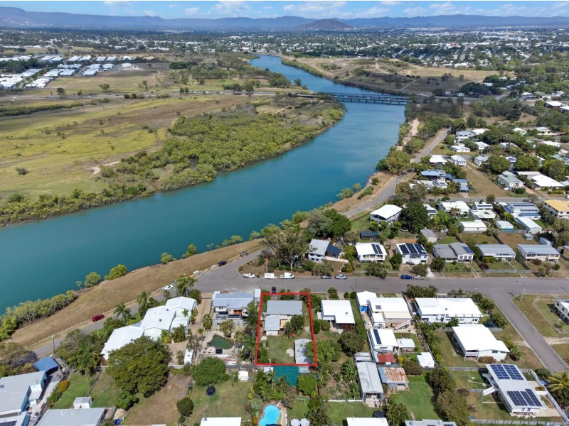 135 Twelfth Avenue, Railway Estate QLD 4810