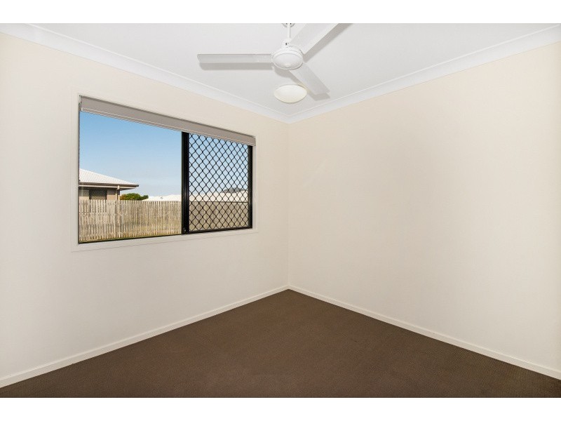 11 Ellsworth Drive, Mount Louisa QLD 4814