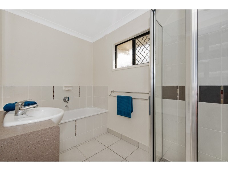 11 Ellsworth Drive, Mount Louisa QLD 4814