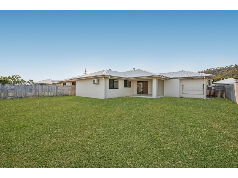 11 Ellsworth Drive, Mount Louisa QLD 4814