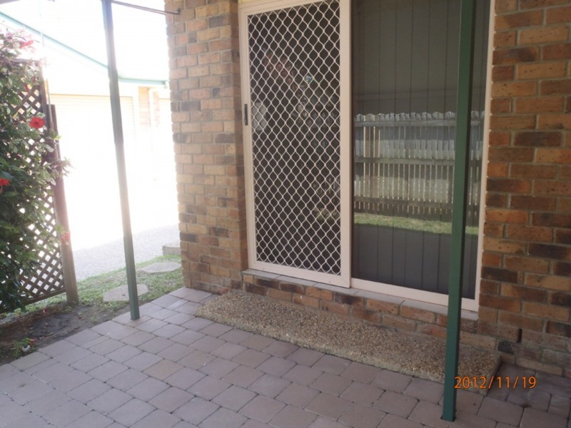 2/50 Latchford Street, Pimlico QLD 4812