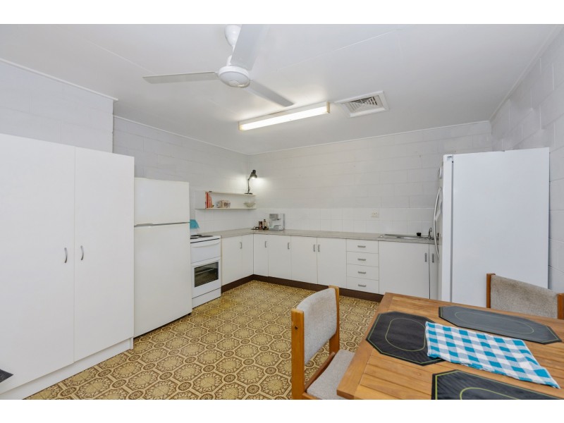 37 Illuta Street, Rasmussen QLD 4815