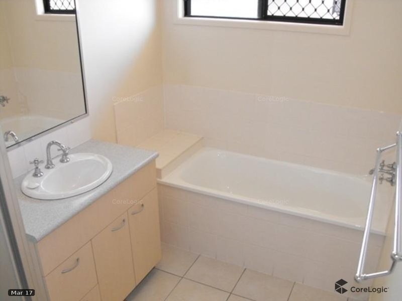 8 Congreve Court, Kirwan QLD 4817