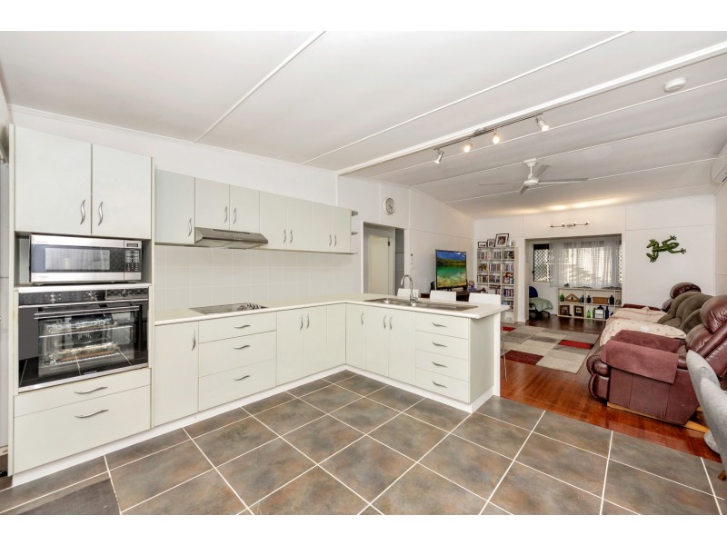 8 Benghazi Street, Aitkenvale QLD 4814