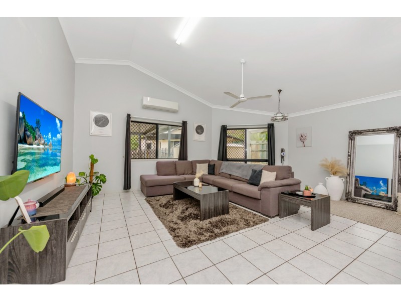 6 Sadowa Court, Wulguru QLD 4811