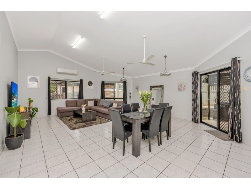 6 Sadowa Court, Wulguru QLD 4811