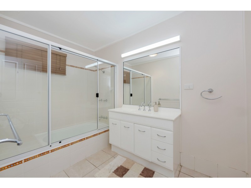 14 Pine Street, Kirwan QLD 4817