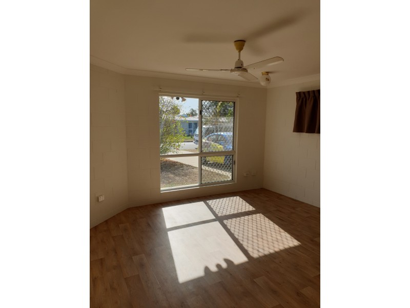 31 Barnett Street, Mount Louisa QLD 4814