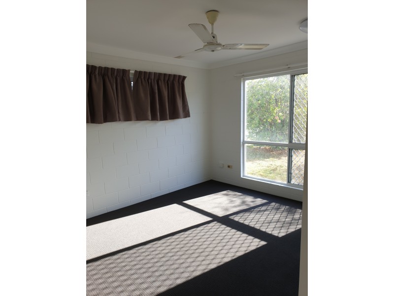 31 Barnett Street, Mount Louisa QLD 4814