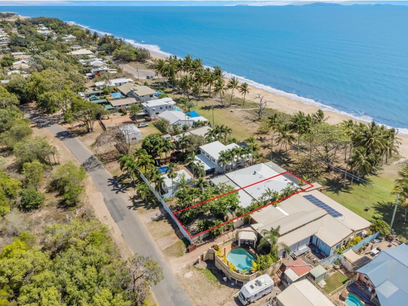 1/33 Cay Street, Saunders Beach QLD 4818