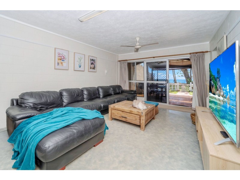 1/33 Cay Street, Saunders Beach QLD 4818