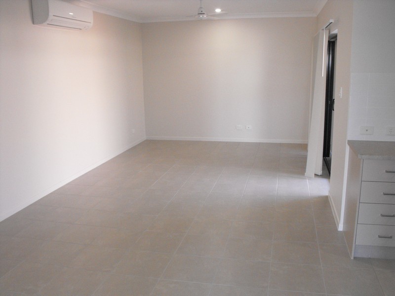 2/130 Innes Drive, Deeragun QLD 4818