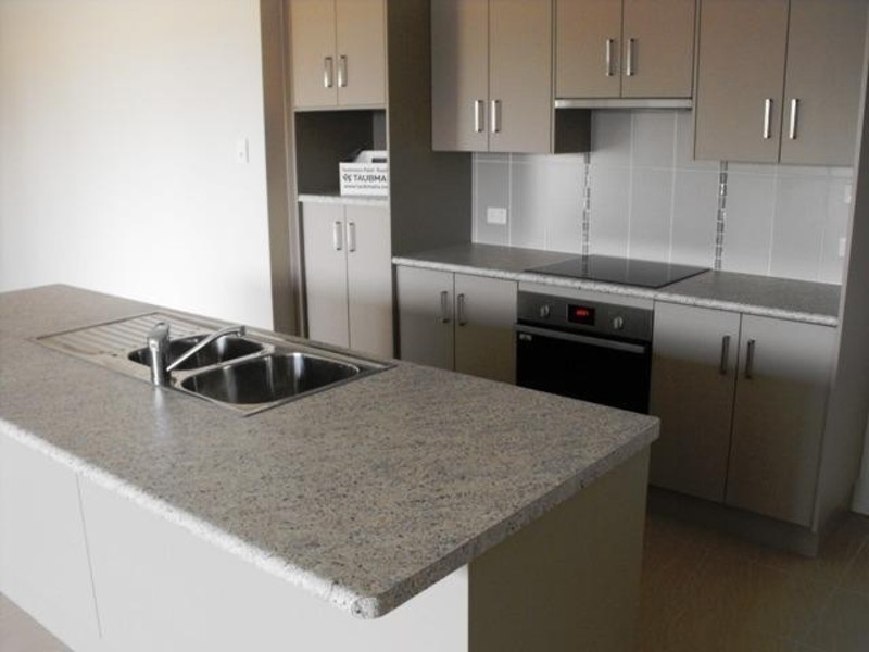 1/2 Claret Close, Condon QLD 4815