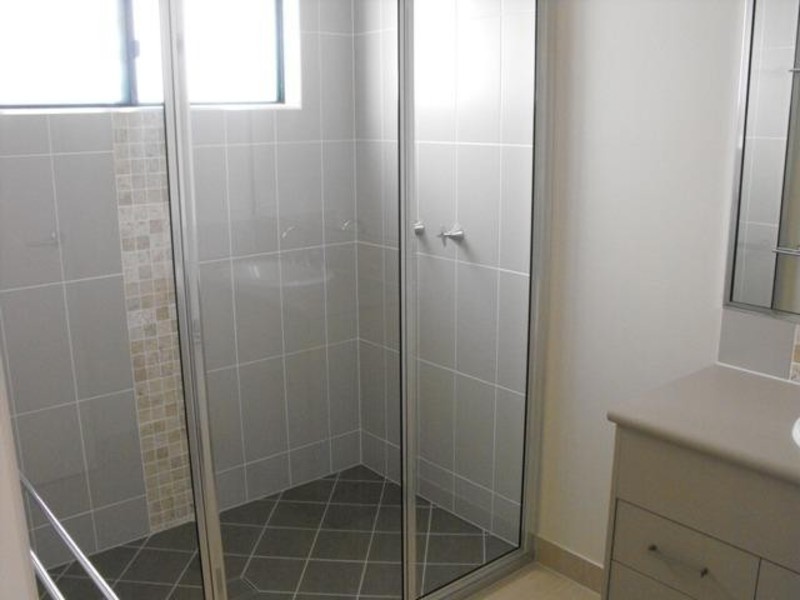 1/2 Claret Close, Condon QLD 4815