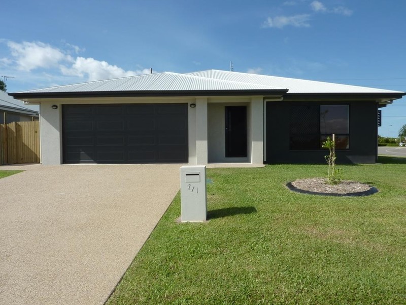 1/2 Claret Close, Condon QLD 4815