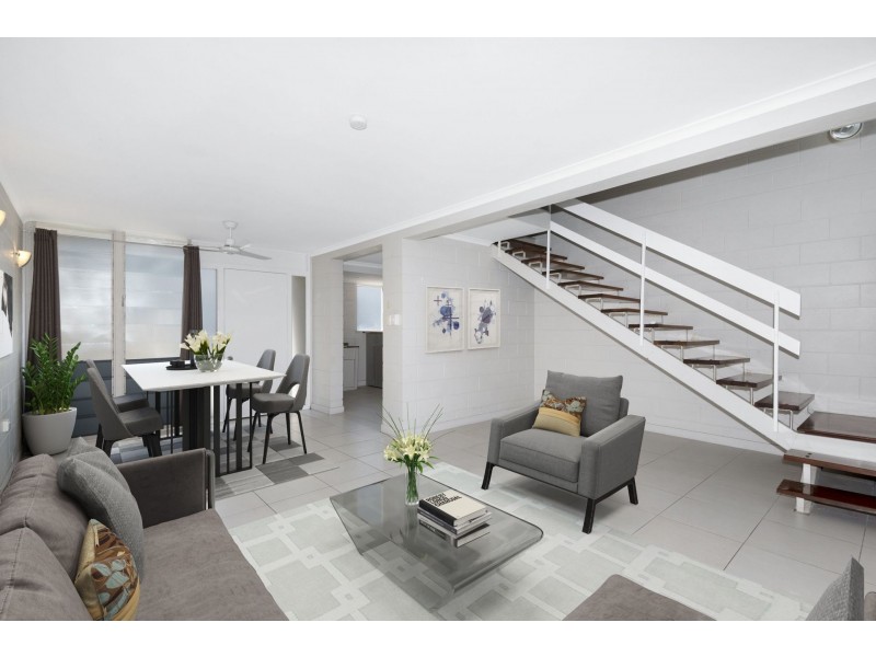 4/317 Stanley Street, North Ward QLD 4810