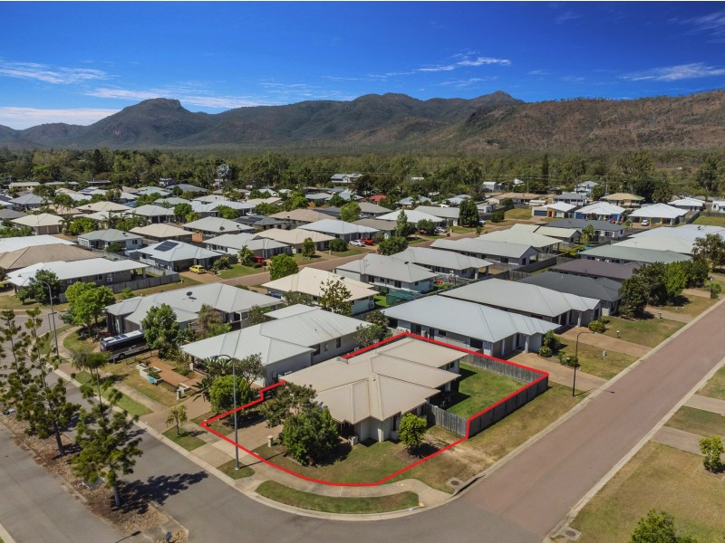 22 River Parks Drive, Kelso QLD 4815