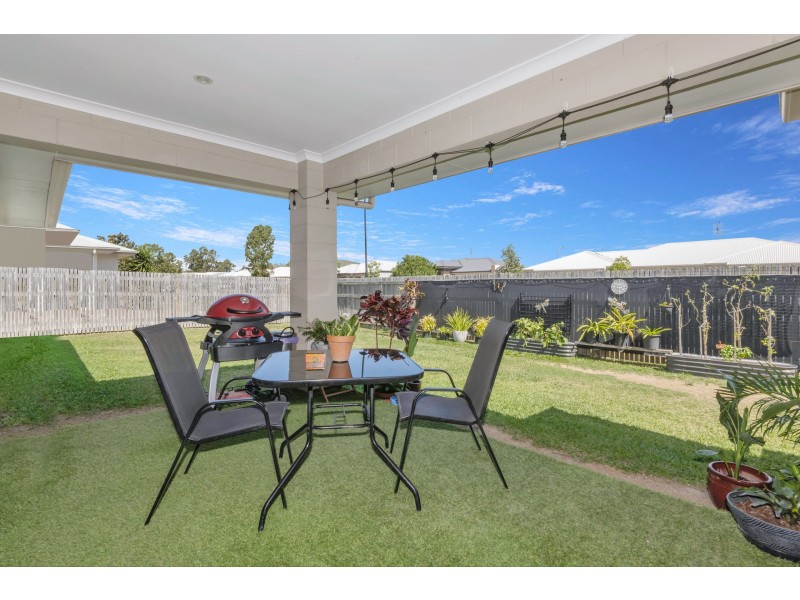 22 River Parks Drive, Kelso QLD 4815