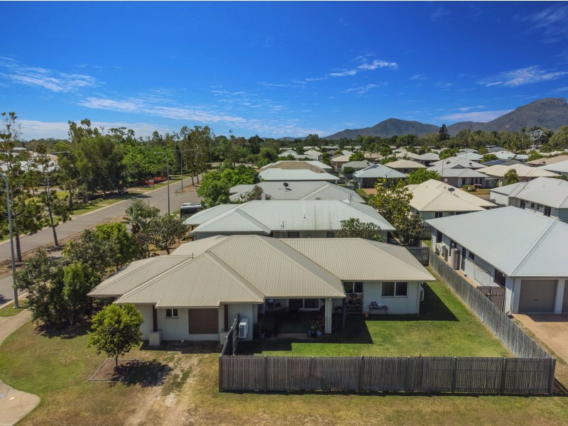 22 River Parks Drive, Kelso QLD 4815