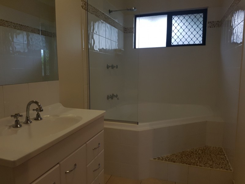 6 Belyando Bend, Douglas QLD 4814