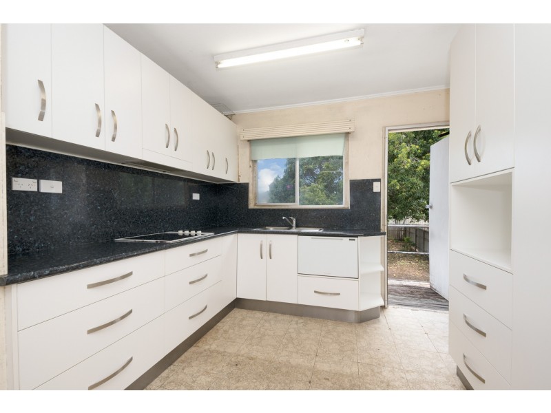 11 Wattle Street, Kirwan QLD 4817